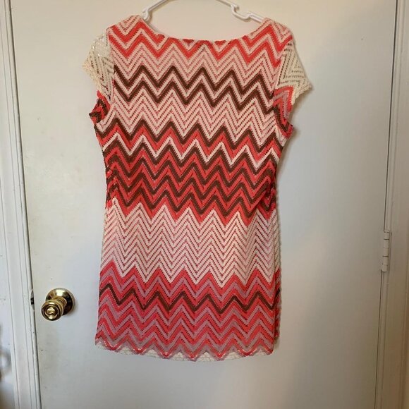 ROZ & ALI Pink Lace Short Sleeve Blouse - Medium - Picture 2 of 10